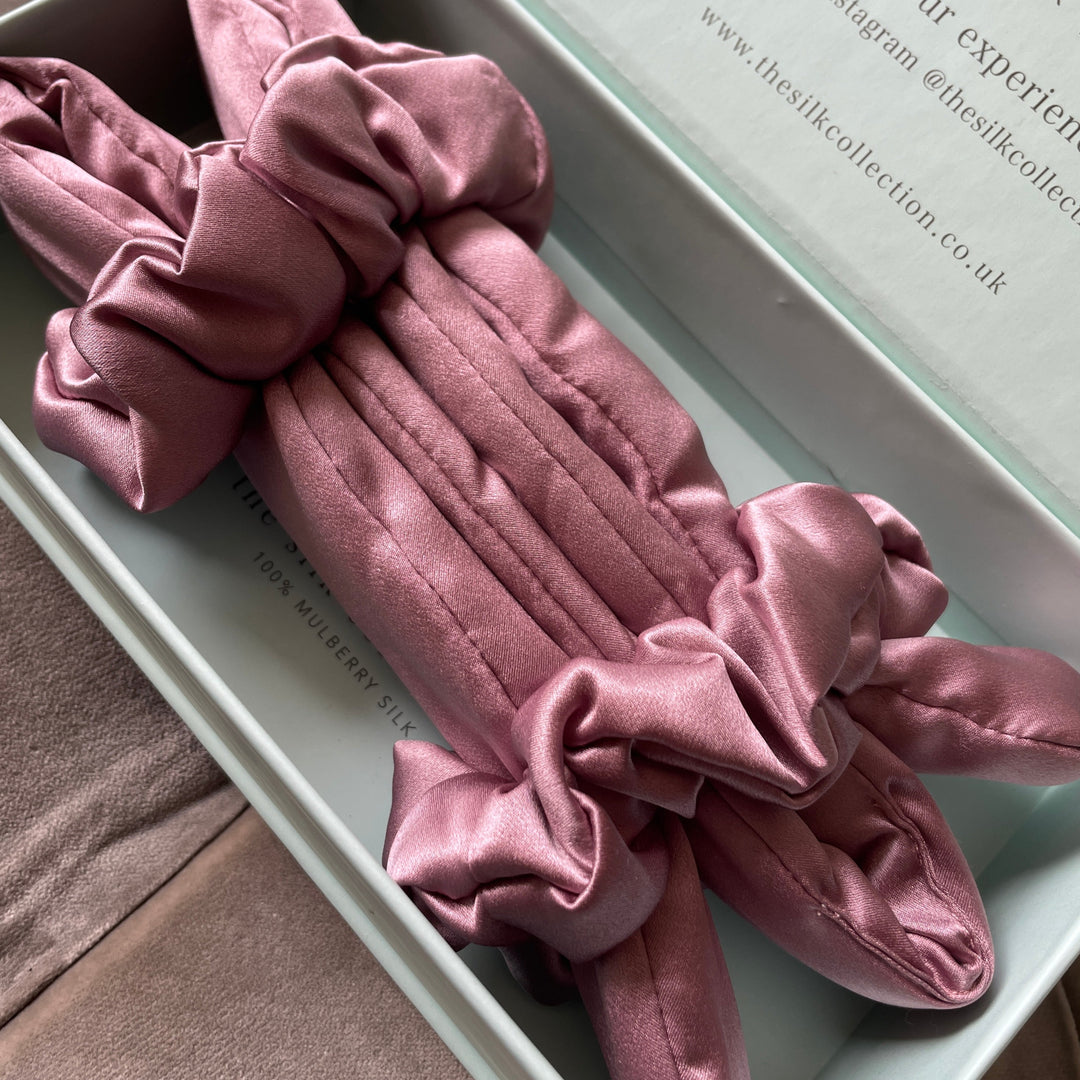 pink heatless curls gift set with silk scrunchies